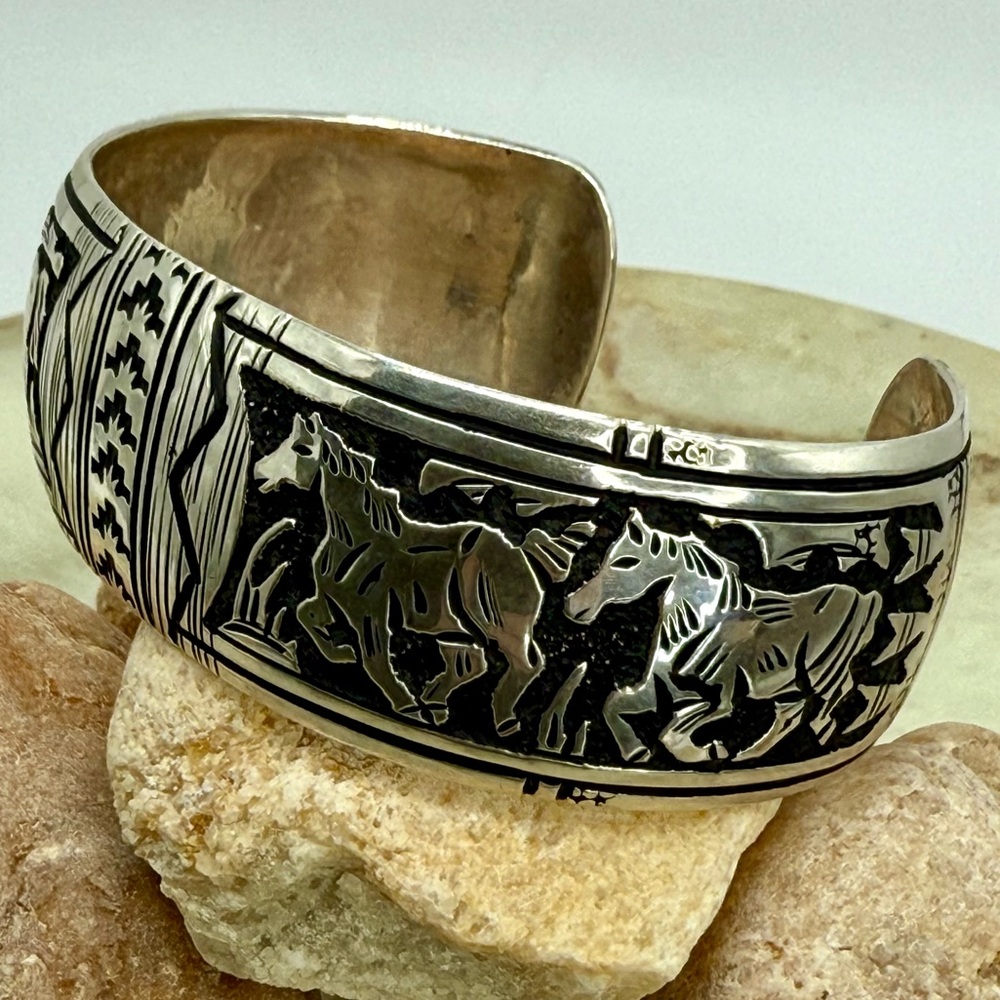 Sterling Silver Horse Motif Cuff Bracelet - Silver - Picture 4 of 16